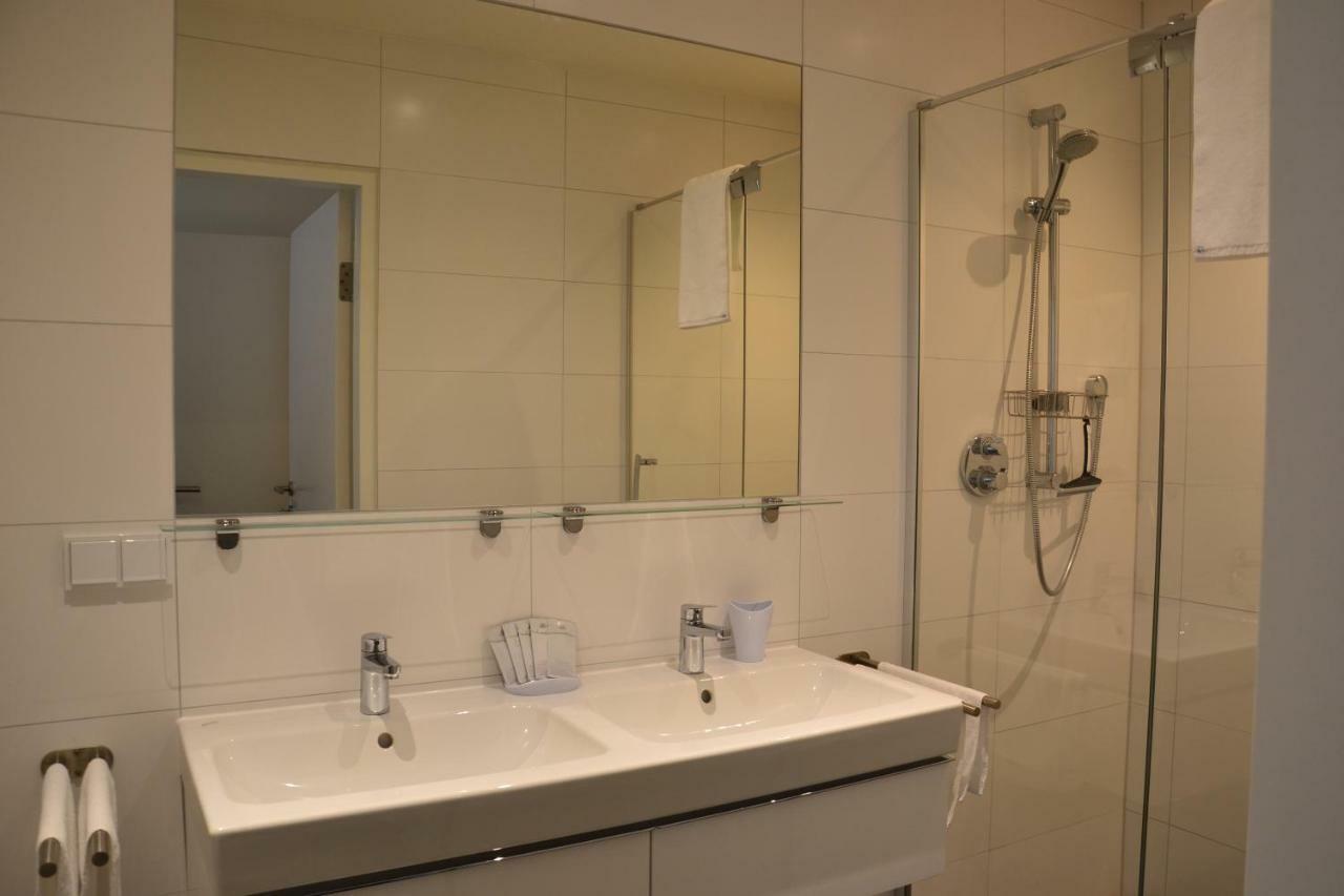 Tt-Rooms - Kontaktlos Mit Self Check-In I Free Parking Graz Exterior foto